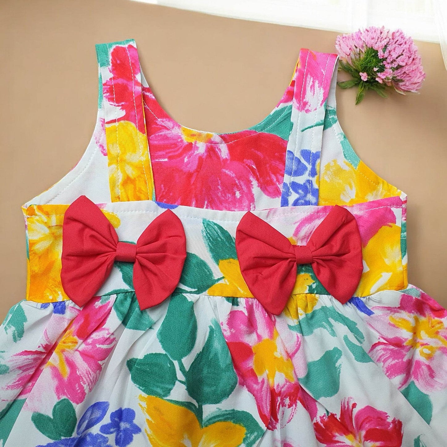 Colorful floral dress, and sun hat - IRRAKIDS