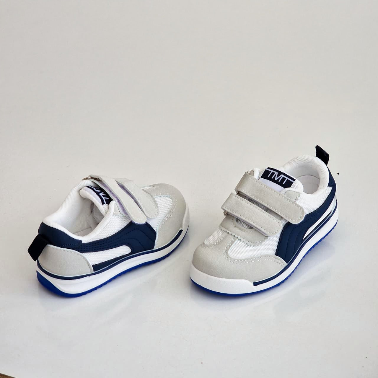Kids’ Casual Sneakers – Comfort & Style for Everyday Adventures