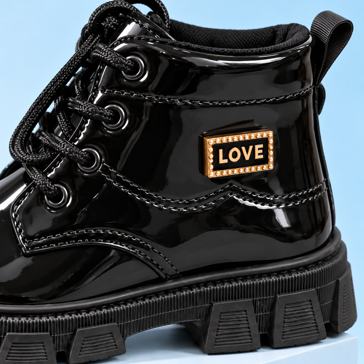 Girls’ Glossy Lace-Up Ankle Boots with Chunky Treaded Soles, Padded Collars and Elegant Gold-Tone “LOVE” Details for Stylish Everyday Outfits