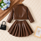 Ensemble deux pièces effet cuir pour fille avec veste zippée à col et jupe plissée – Marron ou noir