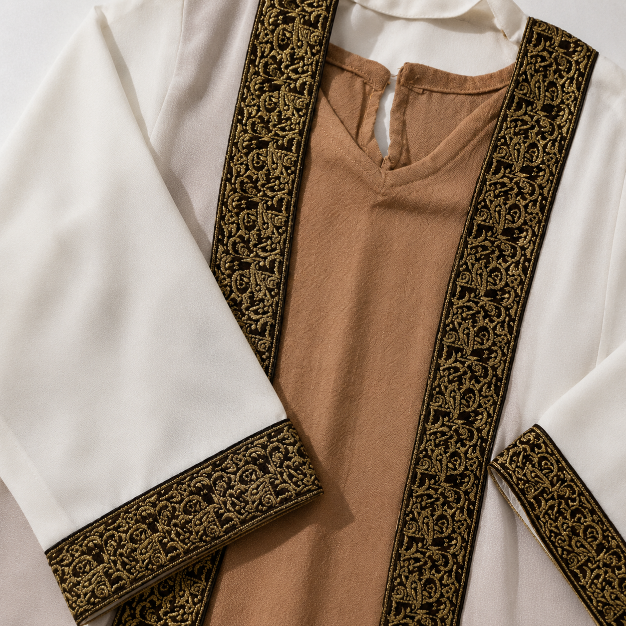 Robe Traditionnelle Classique Brodé avec Ceinture pour Fille – Ivoire et Beige