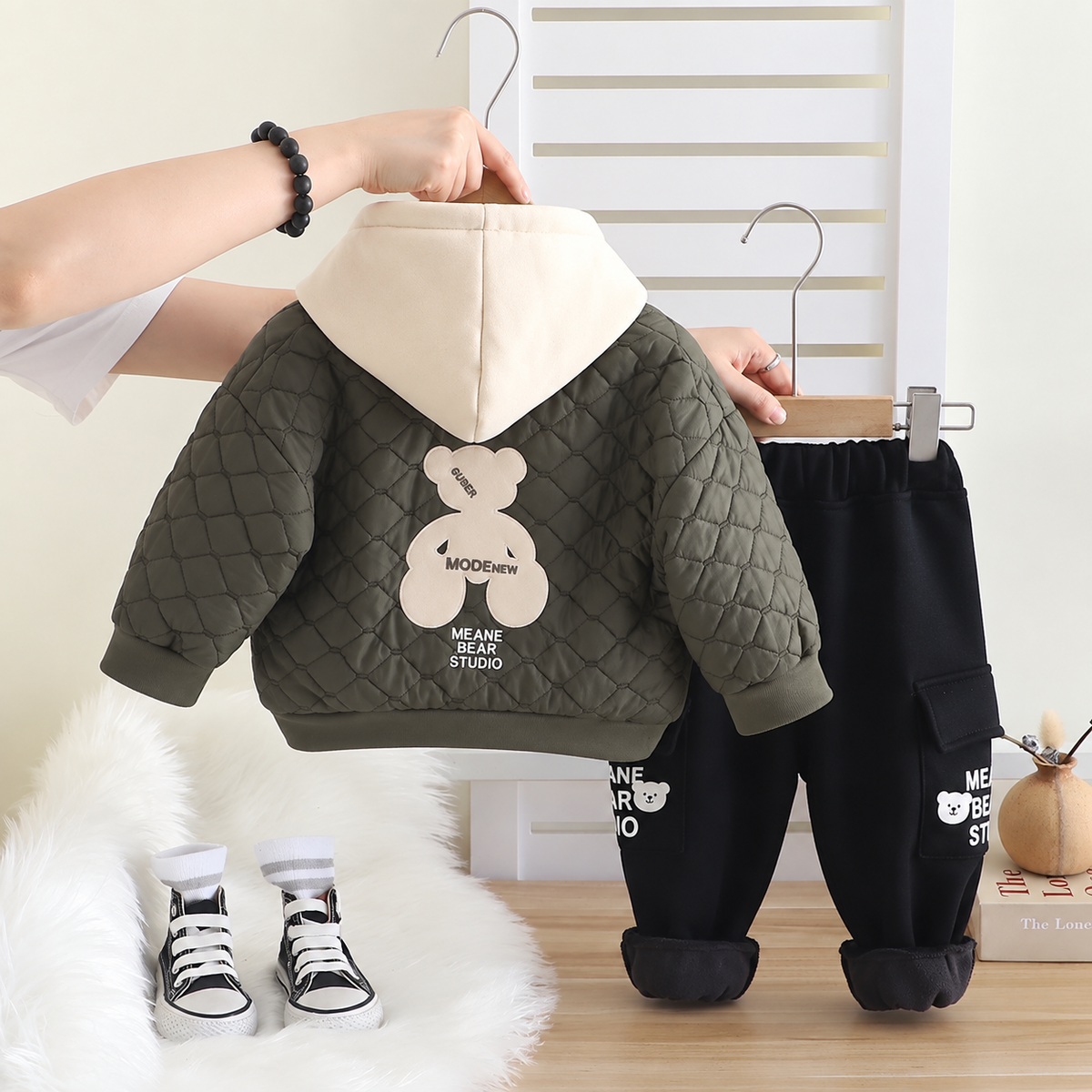 Boys’ Cozy Quilted 3-Piece Winter Set – Hooded Jacket, Sweatshirt & Warm Jogger Pants