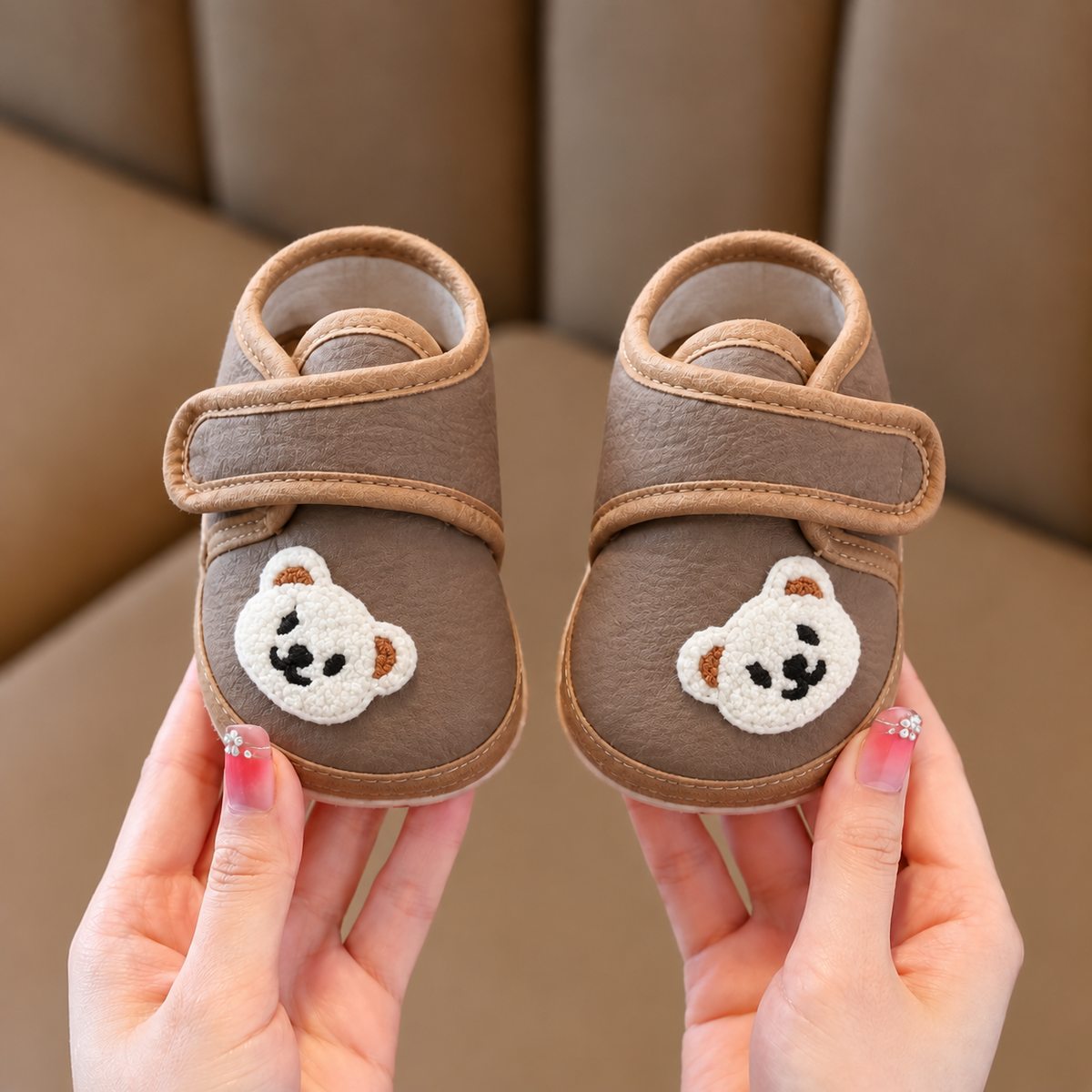 Chaussures pour enfants Cozy Bear – Douces, mignonnes et confortables pour les petits pieds