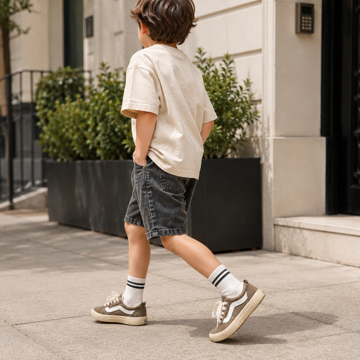 Kids Classic Casual Sneakers – Lightweight, Comfortable & Stylish Everyday Shoes for Boys & Girls
