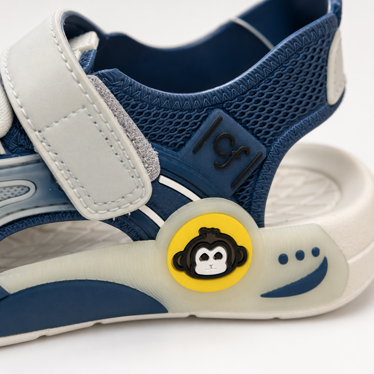Kids’ Closed-Toe Sport Sandals – Lightweight & Comfortable
