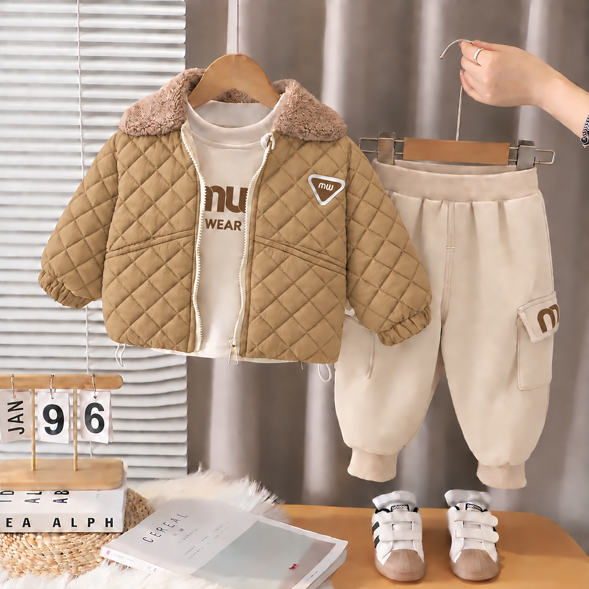 Ensemble 3 pièces pour enfants avec veste matelassée – Élégant pour les journées fraîches