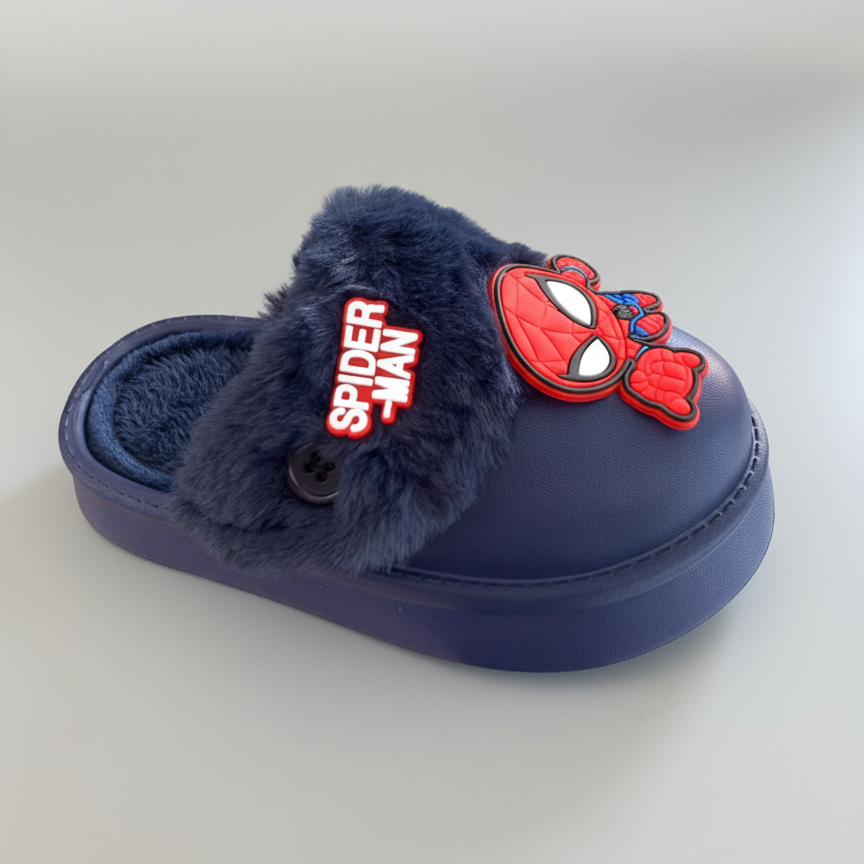 Boys' Spider-Man slippers: plush-lined warmth, closed-toe