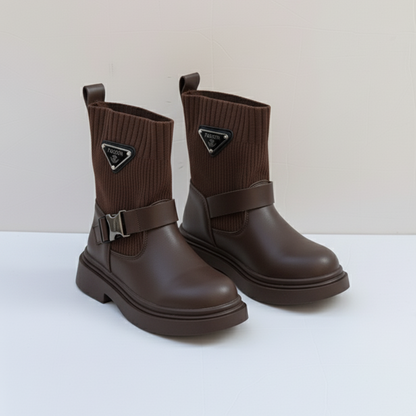 Cozy Chic Boots for Little Trendsetters