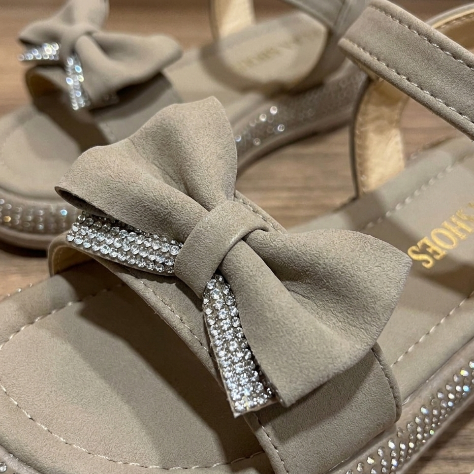 Sandales pour filles avec joli nœud