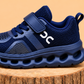 Baskets sport en mesh pour enfant avec bride réglable, détail à lacets et semelle sculptée – Chaussures décontractées pour tous les jours en noir, gris et bleu marine