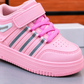 Baskets montantes sportives pour enfant avec bride de cheville réglable, col rembourré et élégants détails à rayures – Chaussures de tous les jours en noir, rose et beige