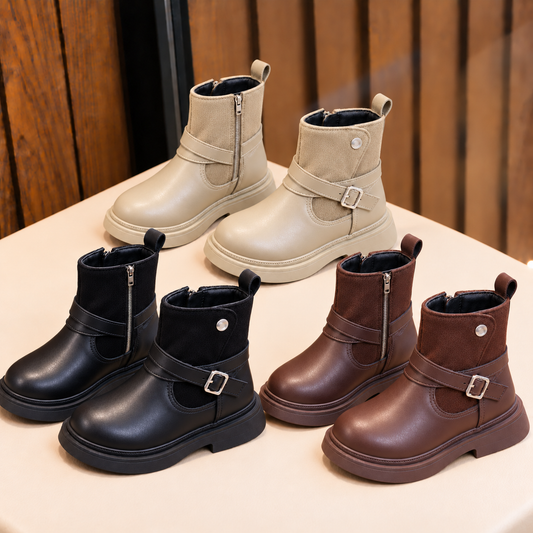Bottines à boucle pour fille — Une touche élégante pour chaque tenue