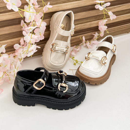 New Sleek and Stylish: Glossy Leather Shoes for Fashionable Girls