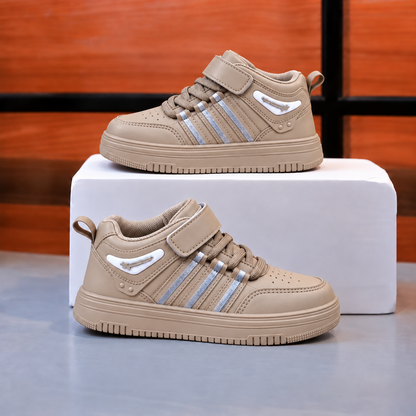 Baskets montantes sportives pour enfant avec bride de cheville réglable, col rembourré et élégants détails à rayures – Chaussures de tous les jours en noir, rose et beige