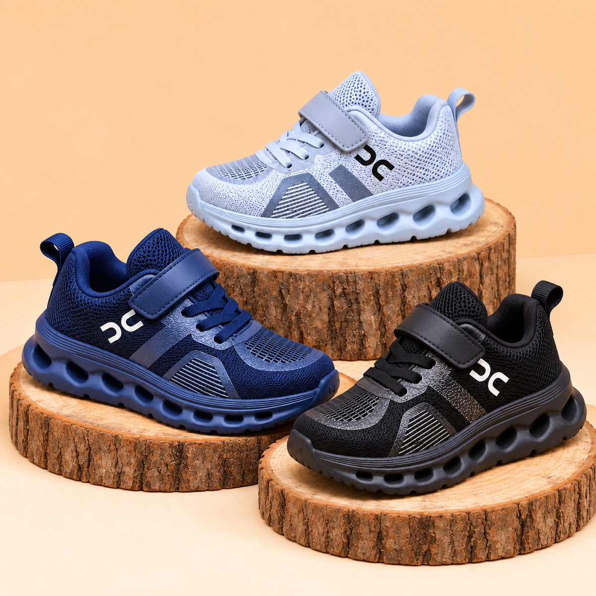 Baskets sport en mesh pour enfant avec bride réglable, détail à lacets et semelle sculptée – Chaussures décontractées pour tous les jours en noir, gris et bleu marine