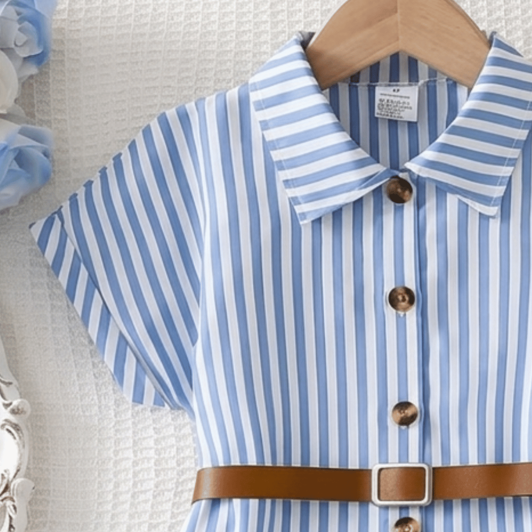 Ensemble robe à rayures bleues et ceinture pour fille
