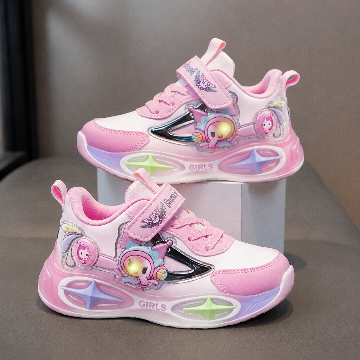 ✨ Baskets lumineuses pour filles avec une touche de magie !