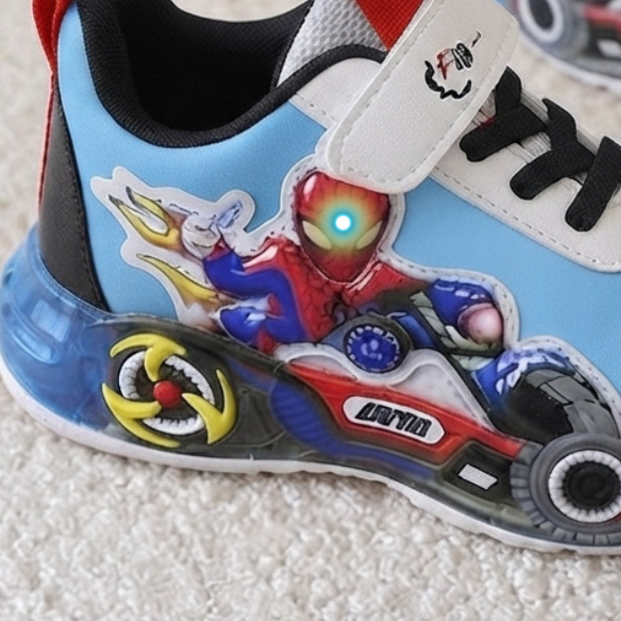 Baskets lumineuses Spider-Man pour enfants