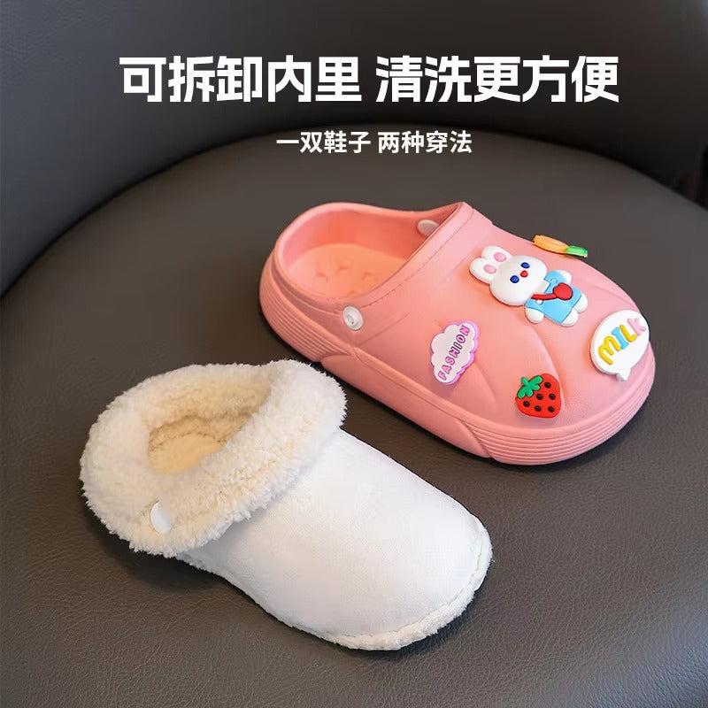 Chaussons d'intérieur imperméables pour enfants Chaussures d'hiver en vente Chaussures de dessin animé en coton doux pour enfants