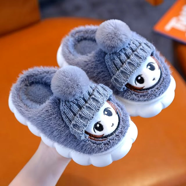 "Chaussons d'hiver chauds à motifs de dessins animés pour enfants - Confort et plaisir à chaque pas !"