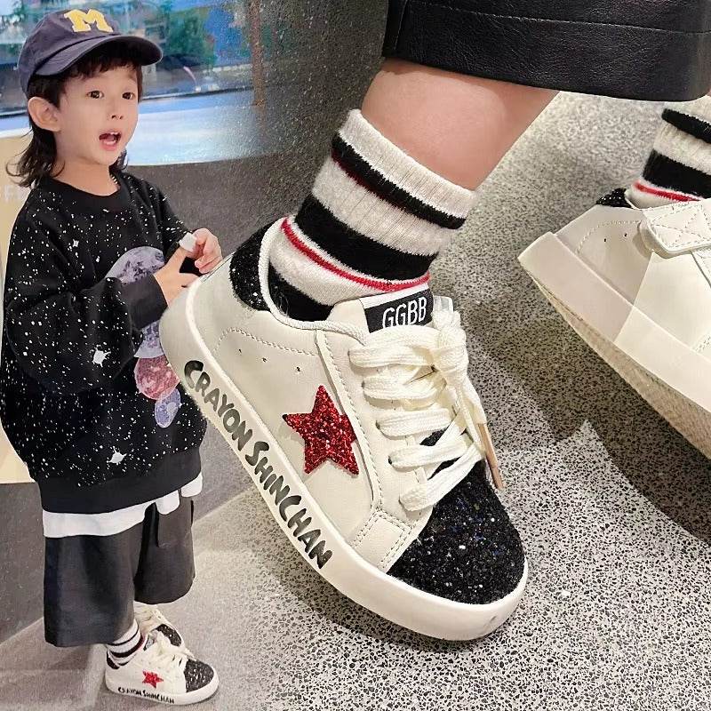 Des pas assurés et un style distinctif. Des chaussures pour enfants de haute qualité !