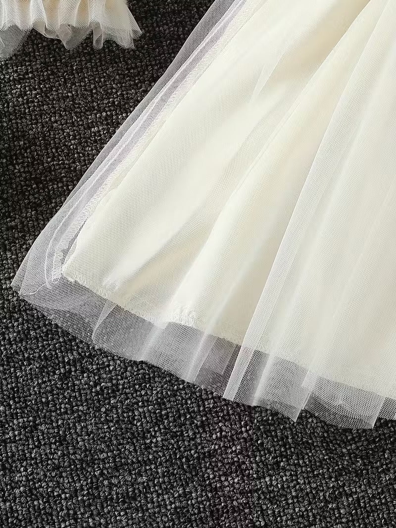 Ensemble robe élégante en tulle ivoire pour fille avec veste douce