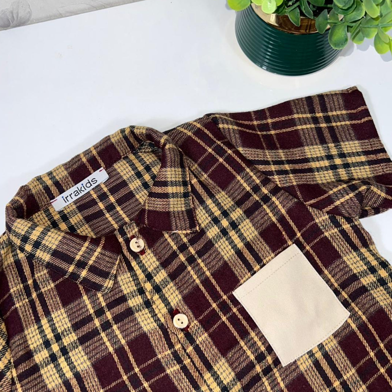 Boys 2-Piece Summer Outfit – Plaid Shirt & Beige Shorts Set