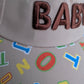Ensemble d'été en coton « BABY » pour garçon avec casquette assortie – Disponible en bleu et beige