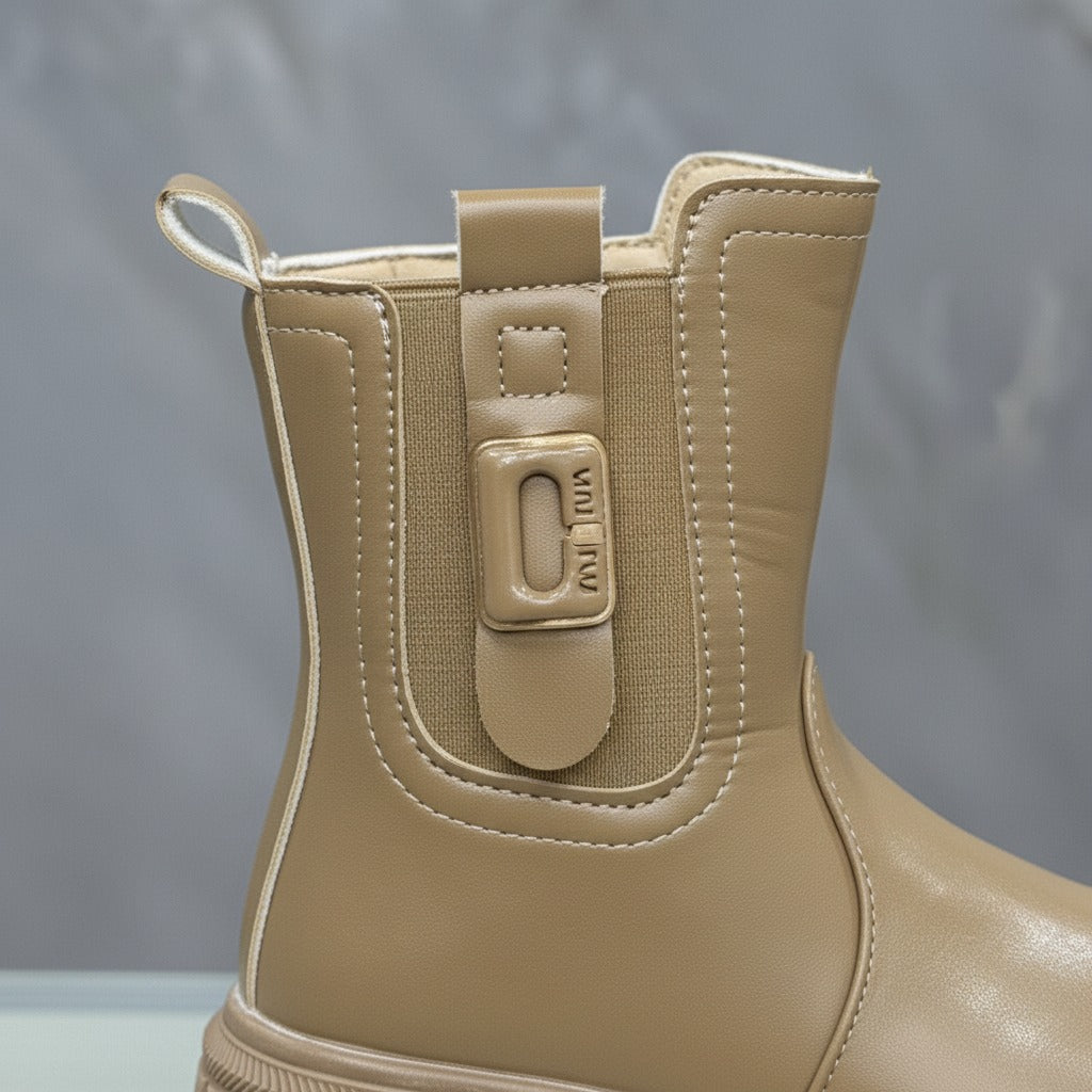 Girls' chunky lug-sole ankle boots — Product image: 