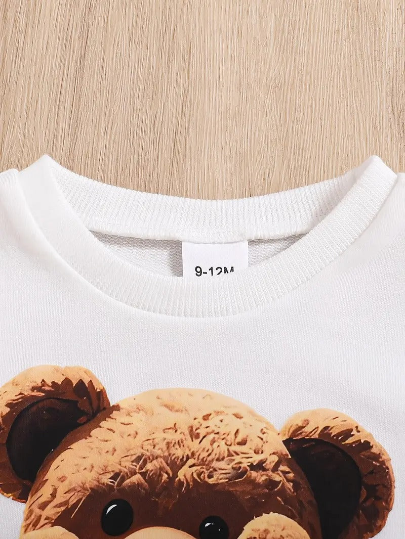 3-piece outfit set for boys and girls: a t-shirt with a bear print, a hooded sweatshirt, and sports pants.3-piece outfit set for boys and girls: a t-shirt with a bear print, a hooded sweatshirt, and sports pants.