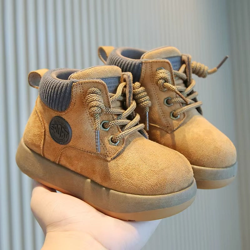 Baskets montantes décontractées pour enfants – Élégantes, confortables et parfaites pour les aventures du quotidien 👟