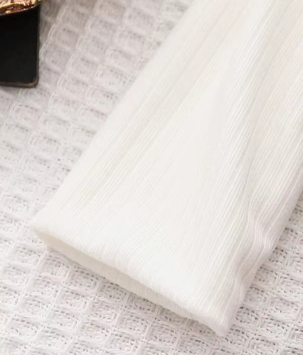 Girls Elegant Winter Outfit Set – Faux Fur Vest, Puff-Sleeve Top, Pleated Skirt & Matching Beret