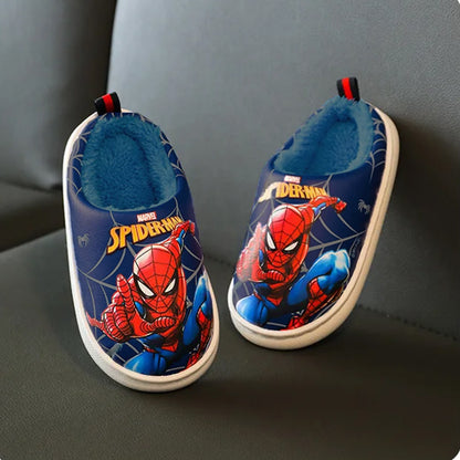 Chaussons imperméables Spider Superhero pour enfants, confortables et chauds : un style tendance pour les petits héros !" 
