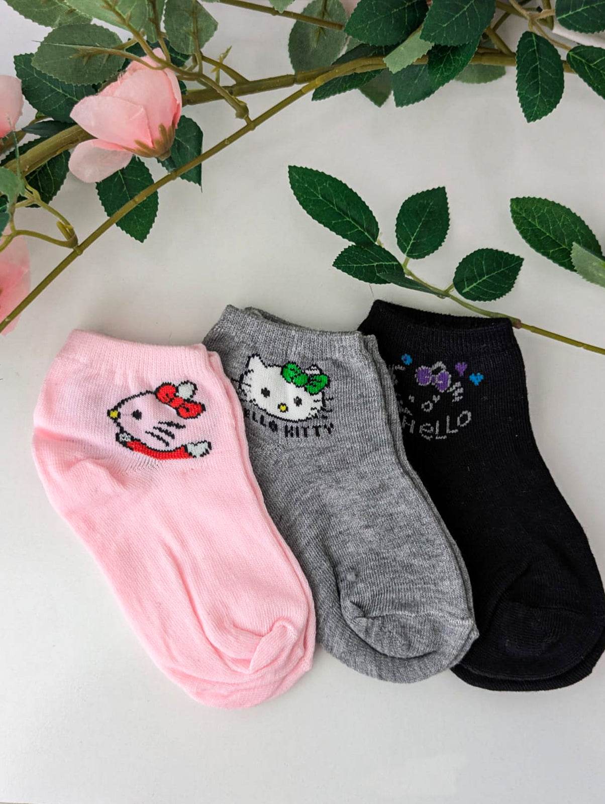 Chaussettes montantes Hello Kitty pour filles – Lot de 3 paires