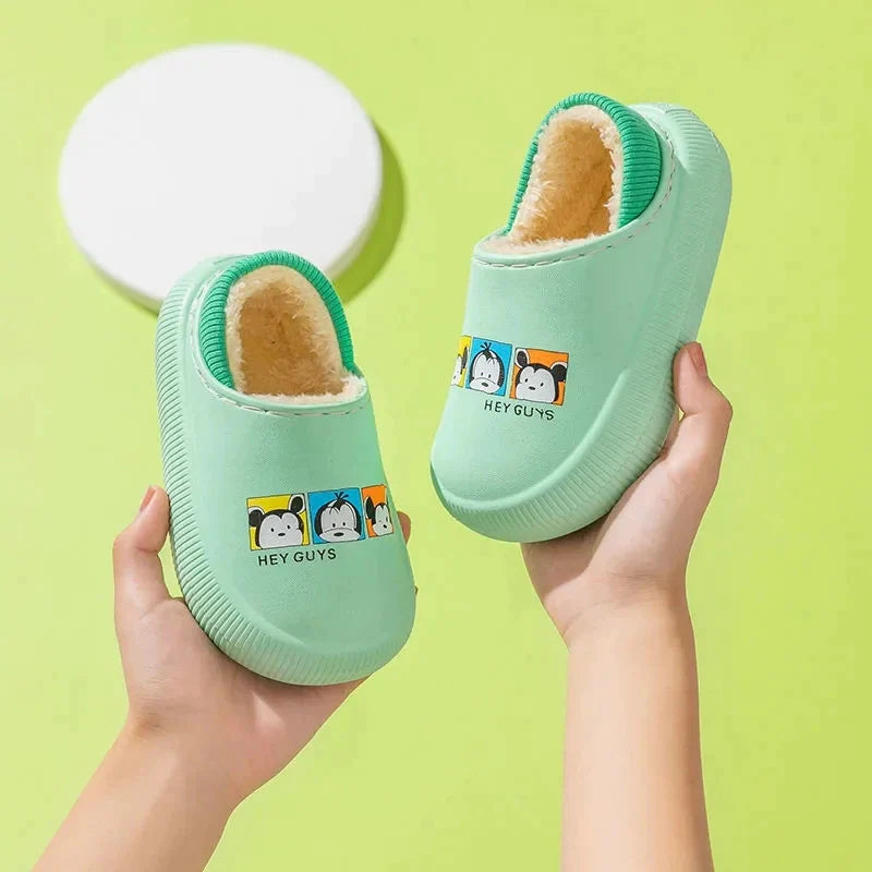 Chaussons douillets et confortables pour enfants : parfaits pour des pieds chauds et confortables